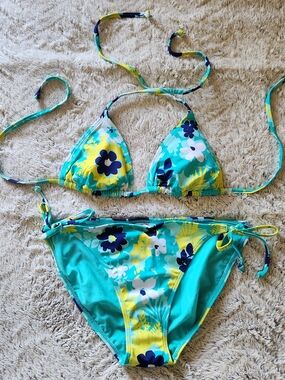 Women's Floral Turquoise Two-Piece Bikini Swim Set